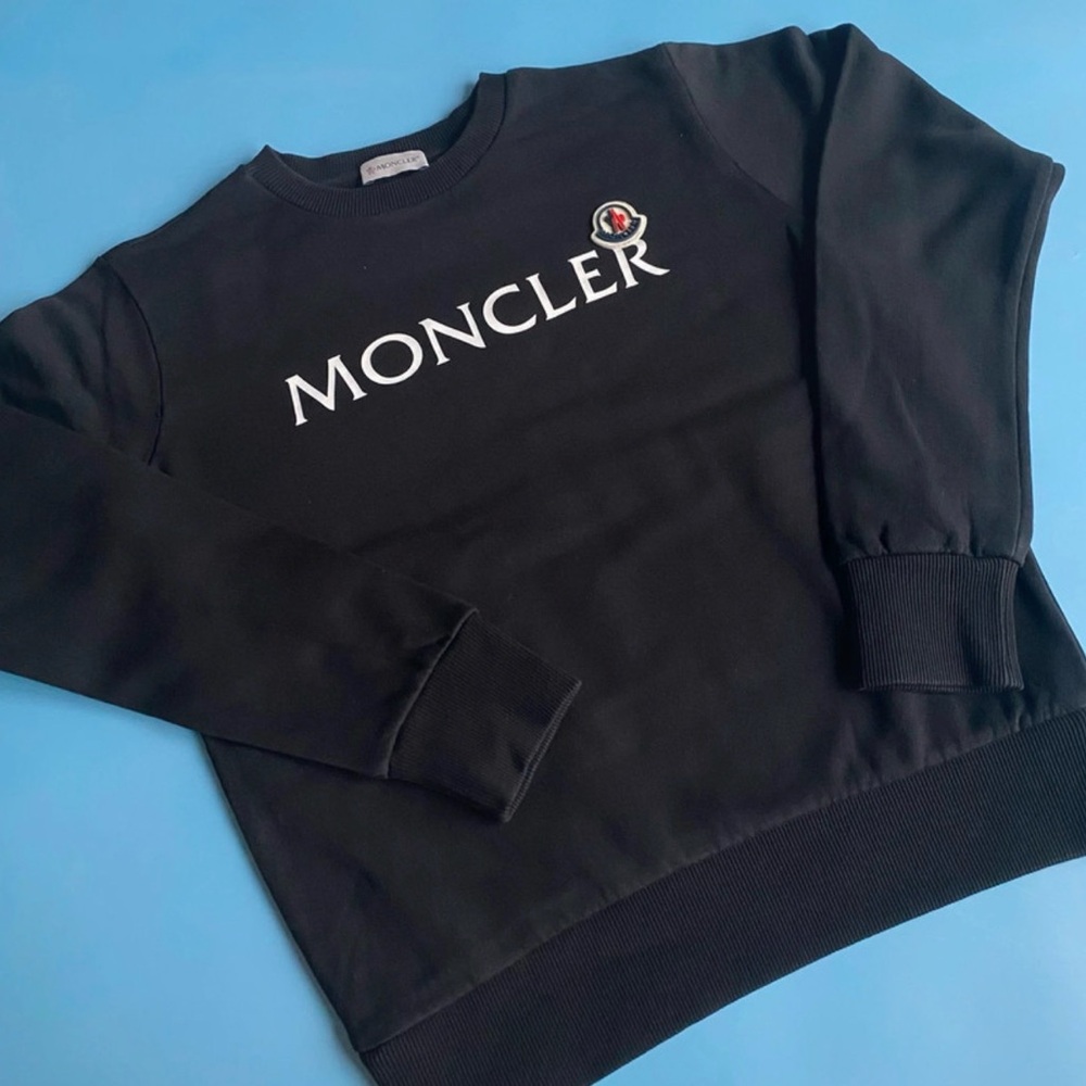 100% Authentic Moncler Logo Crewneck Sweatshirt  | Luxury